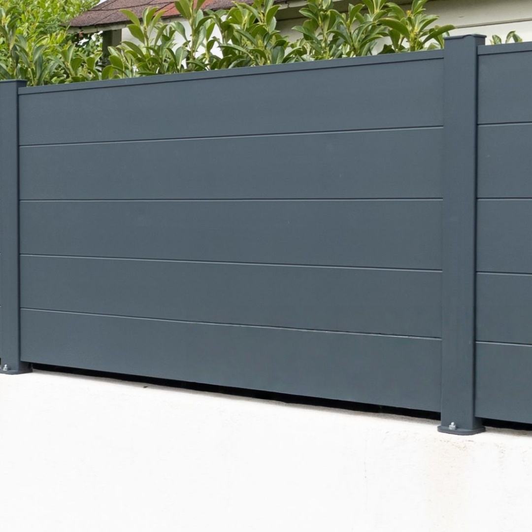 สีเทาเข้ม