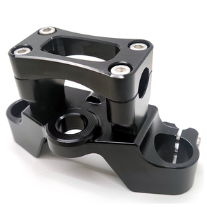 Triple pince supérieure en aluminium usiné sur mesure, noire, pour KLX110 et DRZ110 - Product Image 2