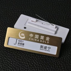 Placa de Identificación Personalizable Reutilizable para Personal/Placa Magnética para Nombre - Product Image 3