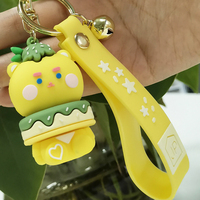 En gros : Porte-clés en caoutchouc souple, Pendentifs de sac Sweethearts, Porte-clés en PVC motif Gâteau et Ours, Pendentifs de sac en PVC