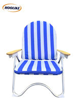 Chaise longue de patio extérieure pliable en aluminium rayé, réglable multi-positions, avec accoudoirs en bois et poche latérale, personnalisable
