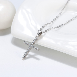 Pendentif Croix Celtique – Potentiel de Marketing Multi-Viral Transfrontalier pour les Grossistes – Scellé en Résine Transparente – Sensation de Solide et de Qualité - Product Image 4