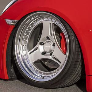 Cerchi Forgiati a Tre Razze in Argento Spazzolato, Tipo 18 19 20 21 22 23 <span class=keywords><strong>24</strong></span> 5x114.3/5x120/5x112/5x108 per Porsche Chevrolet Audi - Product Image 1
