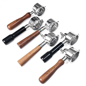 Porte-filtre <span class=keywords><strong>à</strong></span> <span class=keywords><strong>café</strong></span> sans fond de 51 mm compatible avec les séries <span class=keywords><strong>Delonghi</strong></span> ECP, ECO / EM, 3 oreilles - Product Image 1
