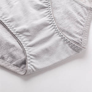 OEM ODM Sızdırmaz Regl Külodu Bikini Külot Premium Viskoz Nefes Alabilen Seksi Çiçekli Dantel Regl Dönemi İç Çamaşırı Bayanlar İçin - Product Image 6