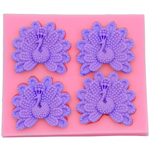 Moule en silicone 3D pour pâtisserie, biscuits, gâteaux et fondant, motif paon masculin classique et populaire avec plumes de queue déployées - Product Image 6