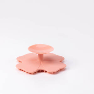 2025 Nuevo cepillo facial <span class=keywords><strong>de</strong></span> silicona con forma <span class=keywords><strong>de</strong></span> trébol <span class=keywords><strong>de</strong></span> <span class=keywords><strong>cuatro</strong></span> <span class=keywords><strong>hojas</strong></span> Cepillo facial compacto y fácil <span class=keywords><strong>de</strong></span> sostener con succión - Product Image 3