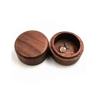 कस्टम लोगो छोटे दौर अखरोट लकड़ी शादी कान की अंगूठी बॉक्स