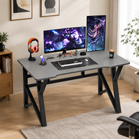 Grand bureau d'ordinateur pour jeux vidéo, poste de travail ergonomique pour plusieurs écrans, configuration pour bureau à domicile et e-sport