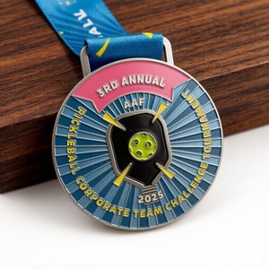 Médaille de hockey sur gazon personnalisée pour le premier classé, en métal, avec cordon - Product Image 2