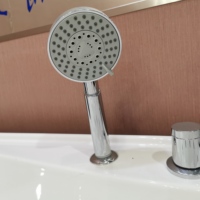 Baignoire à remous de haute qualité OEM/ODM UPC avec jets de massage et éclairage LED