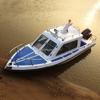 60HP Yüksek Hızlı Yarım Kabinli Fiberglas Kit Tekne, Göl ve Nehir Su Oyunları Ekipmanları için Yolcu ve Yük Kapasitesiyle