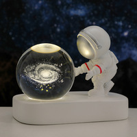 Lampe de nuit étoilée en cristal LED sculpté à l'intérieur, style boule de cristal, résine synthétique, décoration de bureau de chambre à coucher, cadeau de fête, lampe de table