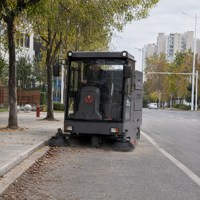 Подметальная машина CleanHorse M6 2100 мм для стадионов, аккумуляторная, для уборки площадей и выставочных центров, 48В