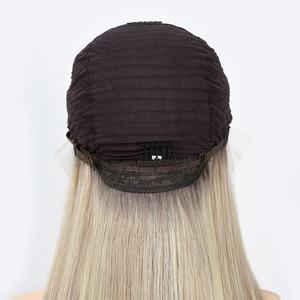 Perruque en cheveux humains avec dentelle frontale HD 13x4, couleur blond cendré froid - Product Image 5