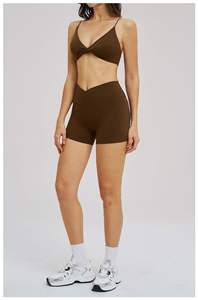 Leggings de sport respirants et extensibles dans quatre directions avec logo personnalisé, vêtements de sport confortables pour la peau, shorts de yoga taille haute en forme de V - Product Image 3