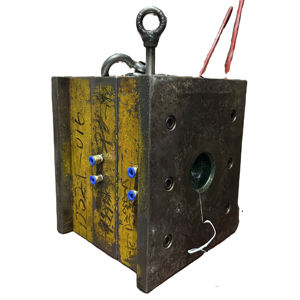 Machine de production de moules par injection-soufflage pour la fabrication de bouteilles en plastique - Product Image 1