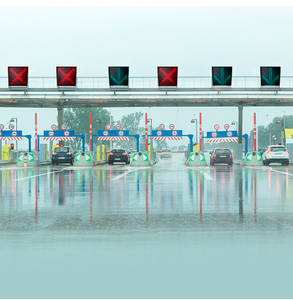 Feu de signalisation 2 en 1 avec croix rouge et flèche verte de 1000 mm - Product Image 6