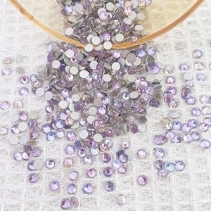 Vente en gros SS20 SS30 Non-Hot Fix Rond <span class=keywords><strong>Cristal</strong></span> Strass air <span class=keywords><strong>Violet</strong></span> Flatback Strass <span class=keywords><strong>Cristal</strong></span> Pierre, pour Nail Art - Product Image 2