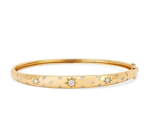 <span class=keywords><strong>Bracciale</strong></span> Rigido <span class=keywords><strong>in</strong></span> <span class=keywords><strong>Oro</strong></span> con Design a Stella e Effetto Starburst per Donne, Moda con Zirconi Bianchi e Blu - Product Image 1