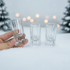 Copo de Shot Clássico de Cristal Gravado com Estrelas, 30ml, Sem Chumbo, Base Grossa, para Tequila e Whisky, com Listras Verticais - Product Image 4