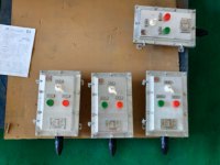 Boîtier de commande électrique antidéflagrant SS316L Ex Db IIB T6 Gb IP66 110V 5A, boîtier compact pour systèmes de contrôle industriels