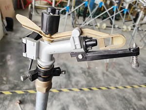 Metalen Swing Arm Spray Gun1 Inch Spuitpistool Koper Schroefdraad Koperen Swing Arm Sprinkler Irrigatie Regen Gun FS25 - Product Image 5