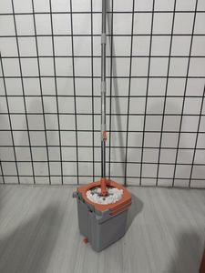 مجموعة ممسحة دوارة تلسكوبية صديقة للبيئة مع دلو، نظام تنظيف بدوران 360 درجة للأرضيات، أدوات تنظيف منزلية - Product Image 2