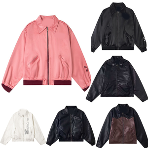 <span class=keywords><strong>Giacca</strong></span> in <span class=keywords><strong>Pelle</strong></span> Foderata in Pile con Ricamo 'Principi d'Amore' Nuova Collezione 25ss, Stile 'Rich Second Generation', Vendita all'Ingrosso Direttamente dalla Fabbrica - Product Image 1