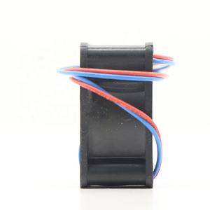 Ventiladores de refrigeración axiales miniatura ebmpapst 12V DC 1.6W 4cm 40x40x20mm 4020 13.5CFM 8100RPM con cable, rodamiento de manguito y para inversor 412H - Product Image 3