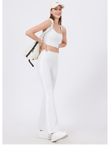 Débardeur court de yoga pour femme, fin, à bretelles fines et dos en T, avec soutien-gorge de sport intégré à col carré et rembourré, à maintien léger, pour Pilates, gym et entraînement, vêtement de sport - Product Image 4