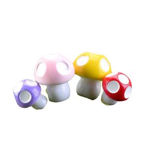 Mini champignon coloré mignon de dessin animé pour aménagement paysager, plante en pot, mousse, accessoires décoratifs DIY, petit o - Product Image 1