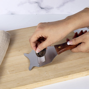 מטבח נירוסטה מתכוונן גבינת שוקולד כמהין מכונת גילוח מבצע קולפן חותך עם עץ ידית - Product Image 4