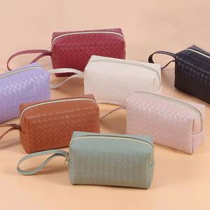 Nouvel Arrivage Pochette de Maquillage Géométrique Personnalisable Réutilisable, Pochette à Cils, Pochette Rigide pour Femmes, Mini Sac à Main - Product Image 1
