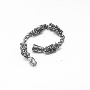 Pulsera de acero de titanio yunnique con diseño de calavera y esqueleto, cierre magnético, joyería de regalo unisex - Product Image 2