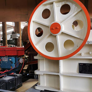 <b>Mining</b> <b>Machinery</b> African Hot Stone Small Mobile Jaw Crusher diesel Engine with Vibration Screening - Product Image 1