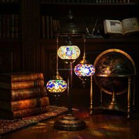 Lampe turque à mosaïque Marrakech 3 Globes, lampe sur pied marocaine colorée