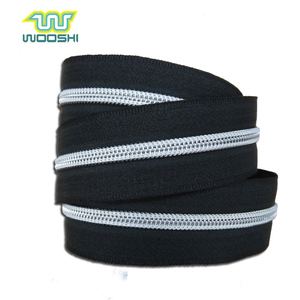 Rouleaux de fermeture à glissière en Nylon avec dents argentées, accessoires de vêtement - Product Image 4