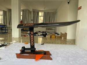 Nouveau Design fibre de carbone <span class=keywords><strong>électrique</strong></span> efoil <span class=keywords><strong>planche</strong></span> de surf hydroptère alimenté par ascenseur Surf Sport Motor Board 58v batterie tension eaux de l'océan - Product Image 3