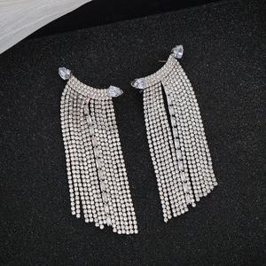 Pendientes Largos Geométricos Chapados en Oro con Cristales de Estrás Estilo Europeo Americano para Mujer, Súper Brillantes y Modernos - Product Image 5