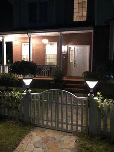 Lampe solaire à pilier fiable, charge rapide, 5 à 8 heures de charge complète, performance constante, allumage et extinction automatiques, lumière de jardin, lumière de voie d'accès - Product Image 5