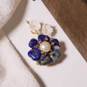 Perle naturelle <span class=keywords><strong>Lapis</strong></span> <span class=keywords><strong>Lazuli</strong></span> fleur branche <span class=keywords><strong>broche</strong></span> coréenne femmes bijoux de luxe mode femmes et filles cadeaux GO0575 - Product Image 1