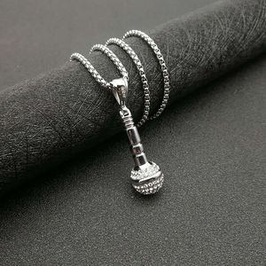 Collier pendentif microphone hip-hop Yunnique en acier inoxydable plaqué or avec diamants pavés, bijoux de fête unisexe DZ811 fabriqué à Dongguan - Product Image 2