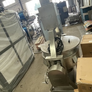 Olla Industrial de Acero Inoxidable con Agitador y Tapa Inclinable de 100L, 200L, 300L, 500L, 600L - Product Image 2