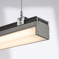 Lampe suspendue rectangulaire moderne à LED linéaire pour garage