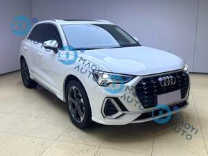 <span class=keywords><strong>Audi</strong></span> <span class=keywords><strong>Q3</strong></span> 35TFSI 2023, SUV turbocompressé, édition premium - Product Image 3
