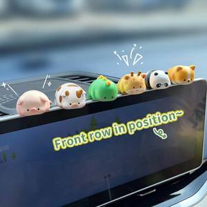 Ornements en résine personnalisés OEM ODM en gros, figurines d'animaux mignons, décorations <span class=keywords><strong>de</strong></span> <span class=keywords><strong>voiture</strong></span>, ensemble <span class=keywords><strong>de</strong></span> cadeaux créatifs anti-stress pour bureau, directement <span class=keywords><strong>de</strong></span> l'usine - Product Image 3