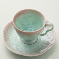 Ensemble tasse et soucoupe en céramique émaillée cristalline, tasse à café ou à thé irisée pastel avec bord festonné
