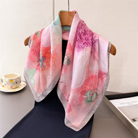 Foulard carré en soie de luxe 2026 pour femme, motif floral 70x70, accessoire pour la tête, le cou et les cheveux, hijab, foulard Di Seta