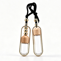 Bouteille de parfum pour voiture, flacon d'aromathérapie 7ml 10ml, bouteille en verre avec couvercle en bois, à suspendre au rétroviseur, pendentif pour huiles essentielles